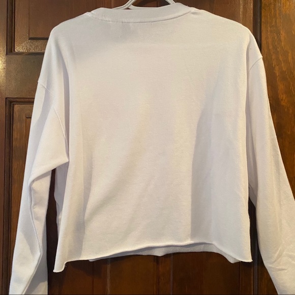 𝐋𝐄𝐕𝐈'𝐒 𝐑𝐀𝐈𝐍𝐁𝐎𝐖 𝐂𝐑𝐎𝐏𝐏𝐄𝐃 𝐓𝐎𝐏 - Picture 3 of 4